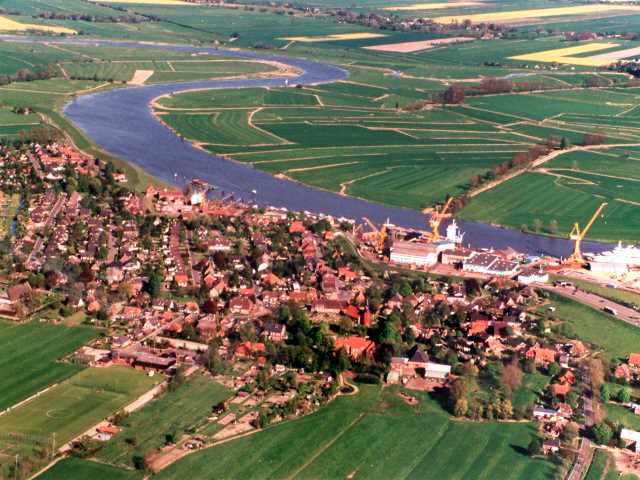 Blick auf Wewelsfleth aus der Luft